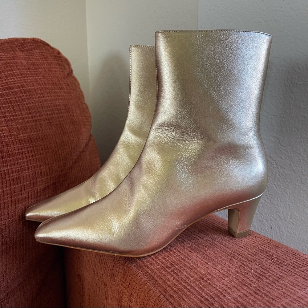 SCHUTZ Dellia Platina Gold Ankle Booties Size 6.5 New